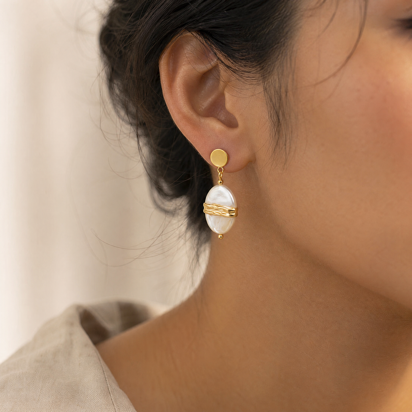 Shell Light Earrings